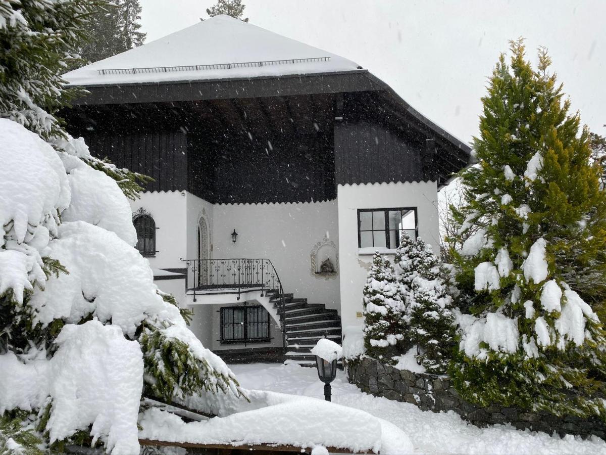 Schwarzwald-Villa mit Indoor-Pool Feldberg  Exterior foto